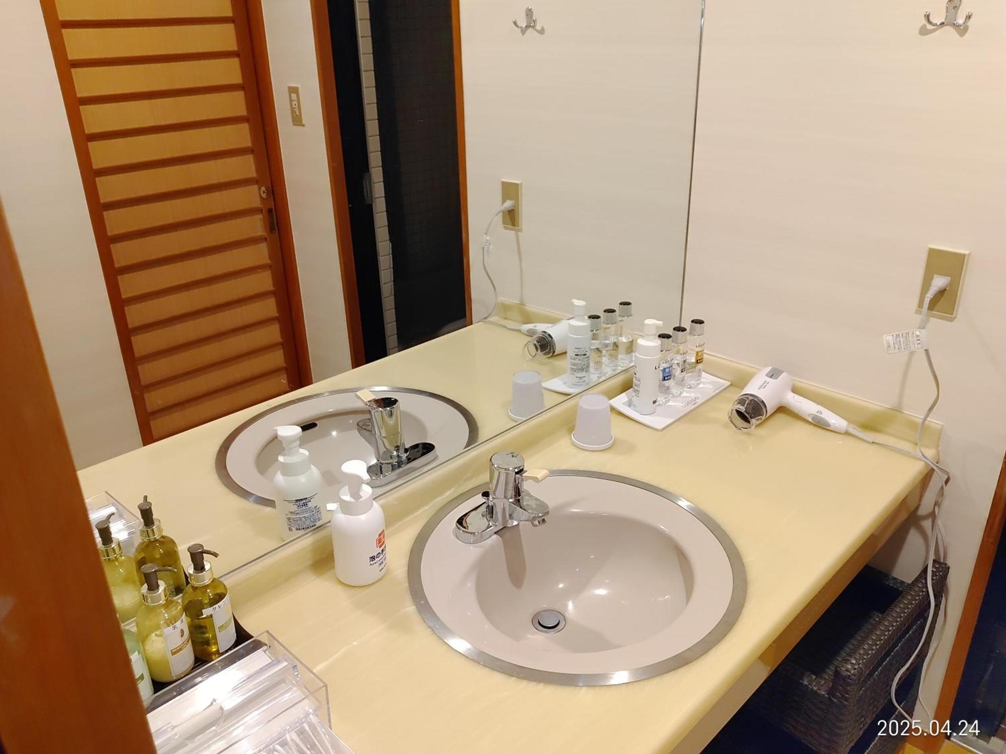 Yamanaka Onsen Hanatsubaki Kaga  Bagian luar foto